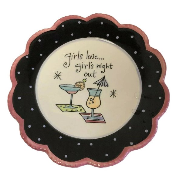 Ceramic Set of 5 Plates Girls Night‎ Out Pink Black White Scallop - Picture 2 of 3